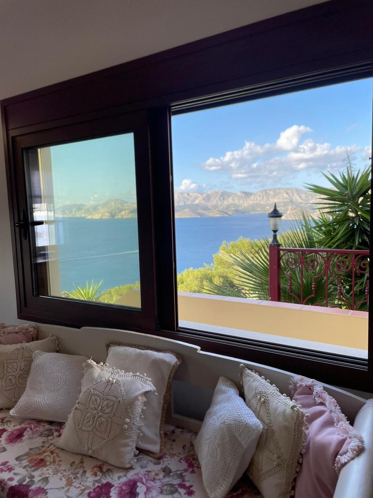 Villa Next To The Sea!! Myrties Buitenkant foto
